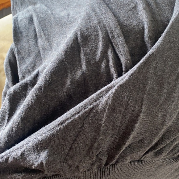 Pact Organic sustainable grey sweater - Picture 4 of 4